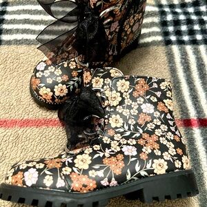 Toddler Boots, Size: 8c, Floral Print
